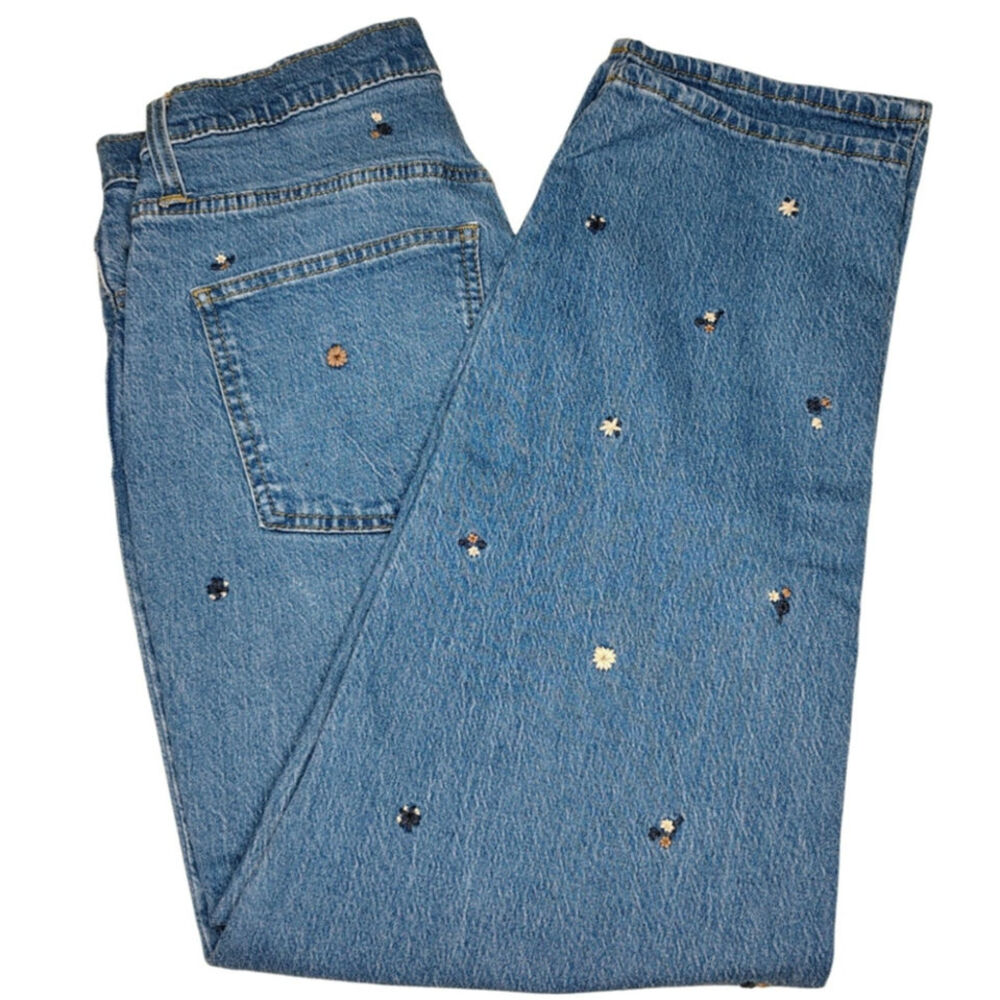 Daisy Embroidered High Waisted Zip Up Button Fly Blue Denim Jeans Size 6 / 28R